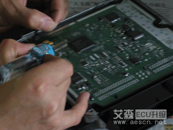 奥迪A4 2.0T升级ECU